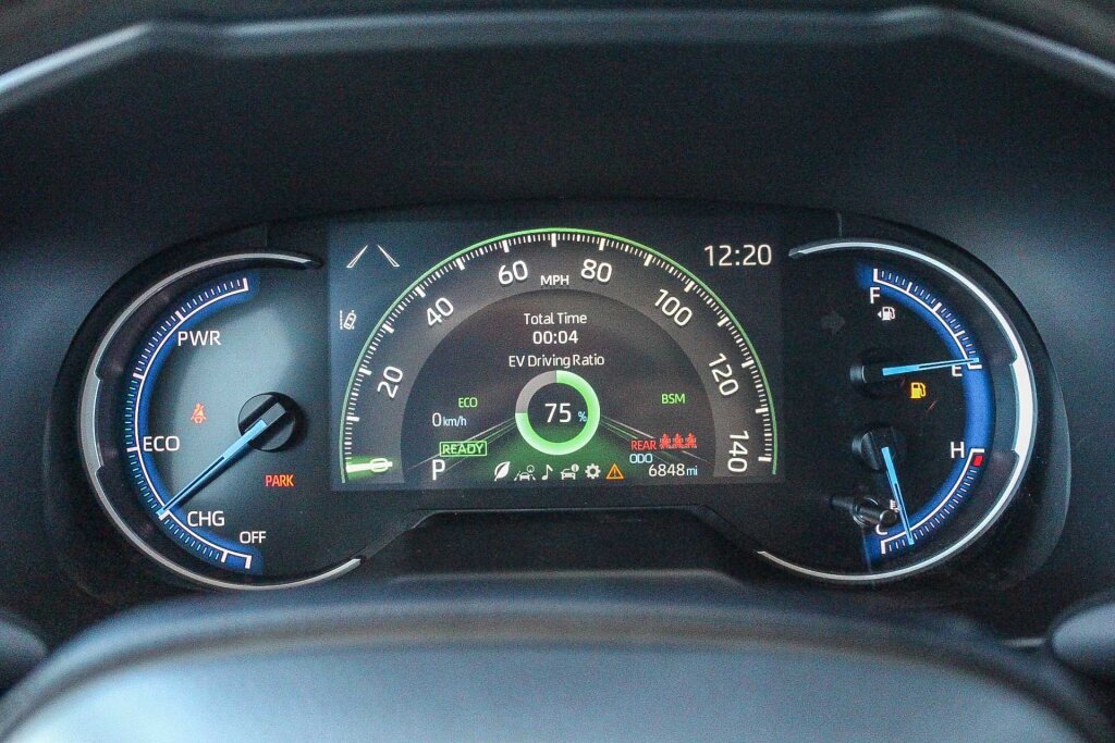 Certified 2025 Toyota RAV4 XLE AWD/4WD image 14