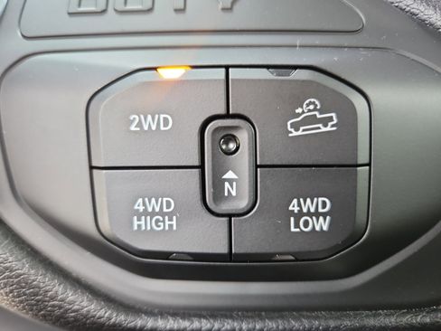 New 2025 RAM 2500 Laramie image 32