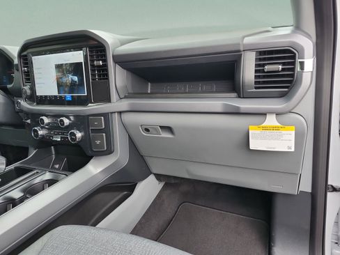 New 2025 Ford F150 Lightning XLT image 20