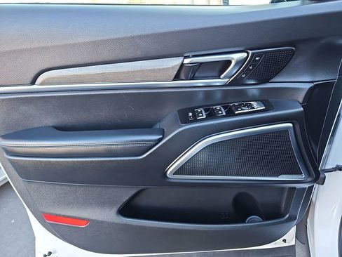 Used 2022 Kia Telluride SX w/ SX Prestige Package image 30