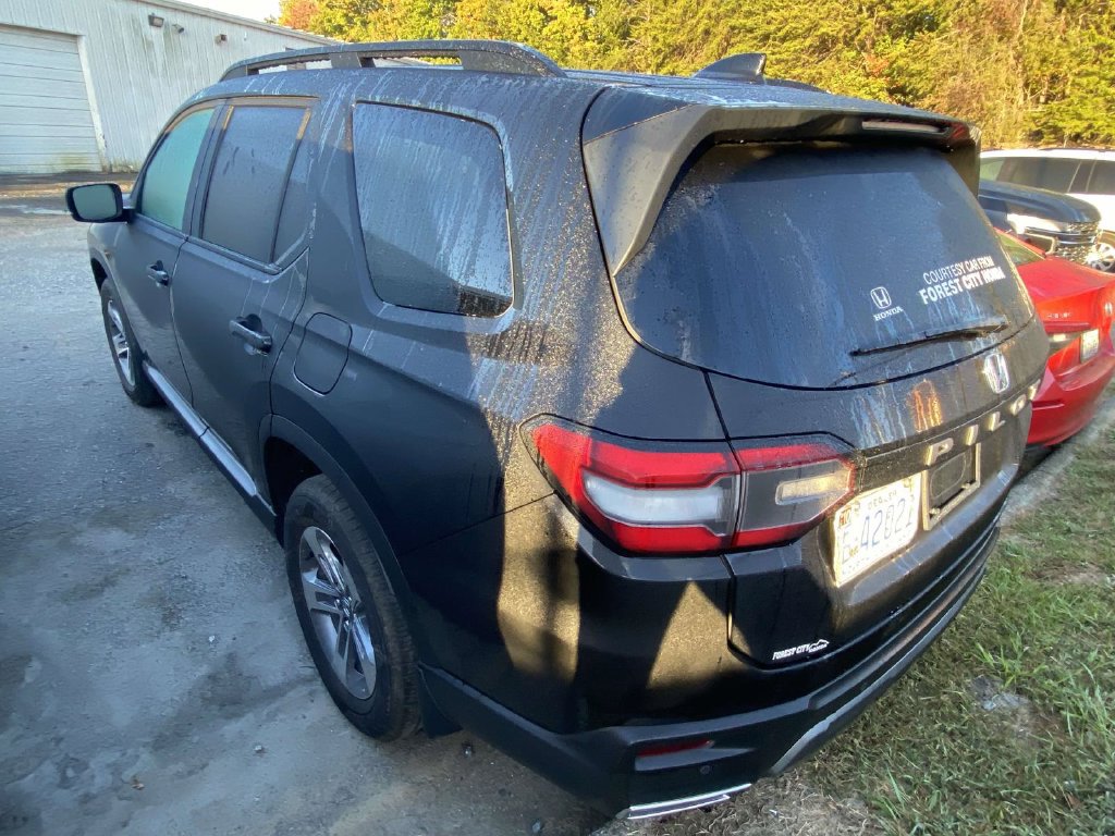 Certified 2026 Honda Pilot EX-L image 5