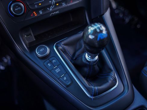 Used 2017 Ford Focus RS image 27