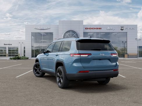 New 2026 Jeep Grand Cherokee L Limited w/ Limited Altitude Package RWD image 3