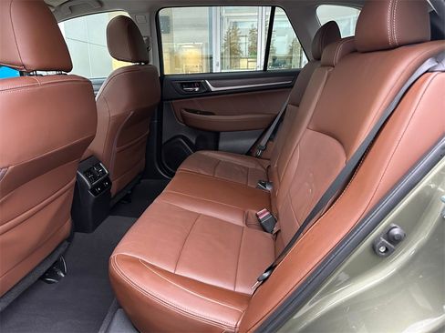 Used 2017 Subaru Outback 2.5i Touring w/ Popular Package #5A image 15