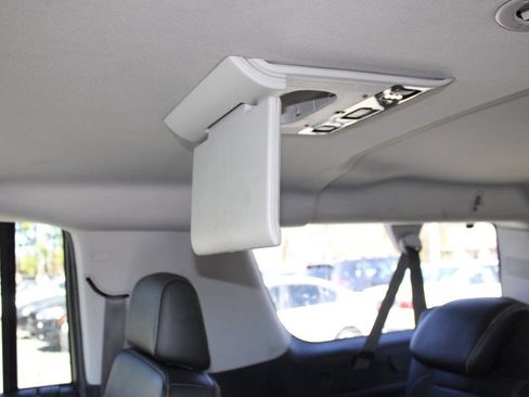 Used 2015 GMC Yukon XL SLT w/ Open Road Package image 24