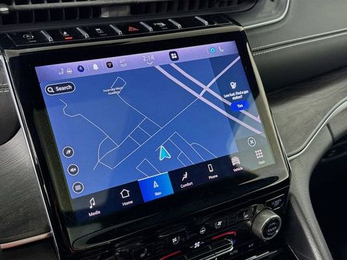 Used 2022 Jeep Grand Cherokee Overland image 13