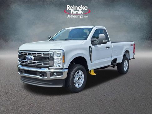 New 2026 Ford F250 XLT w/ FX4 Off-Road Package AWD/4WD image 1