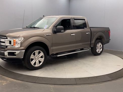 Used 2020 Ford F150 XLT w/ Equipment Group 302A Luxury AWD/4WD image 9