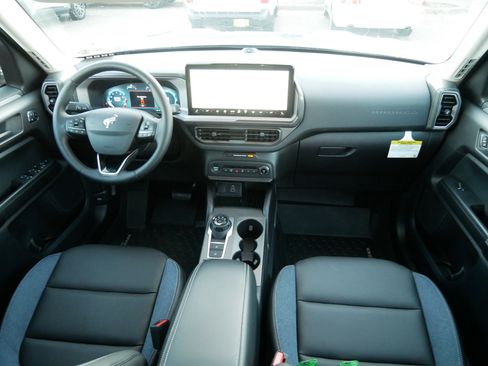 New 2025 Ford Bronco Sport Outer Banks w/ Outer Banks Tech Package+ image 10