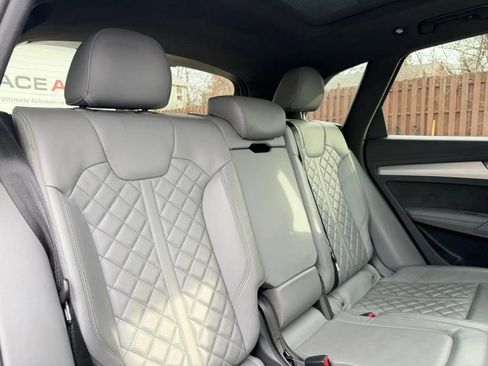 Used 2018 Audi SQ5 Premium Plus w/ S Sport Package image 22