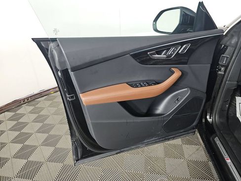 Used 2023 Audi Q8 Premium Plus w/ Premium Plus Package AWD/4WD image 6