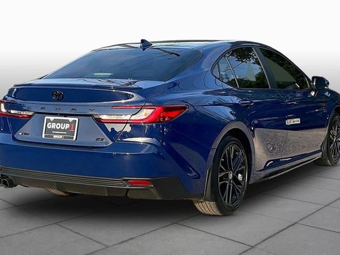 Used 2025 Toyota Camry SE w/ Multimedia Upgrade Package FWD image 13