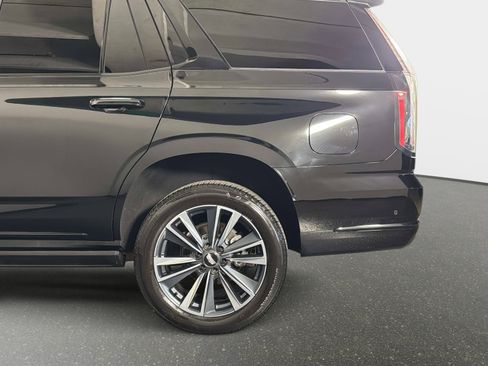 Used 2025 Cadillac Escalade Sport w/ Touring Package image 14