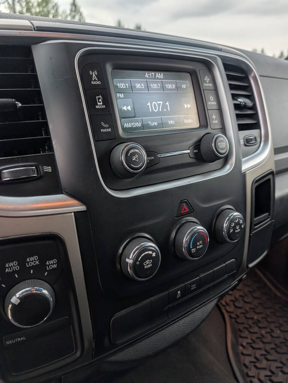 Used 2013 RAM 1500 Big Horn AWD/4WD image 17