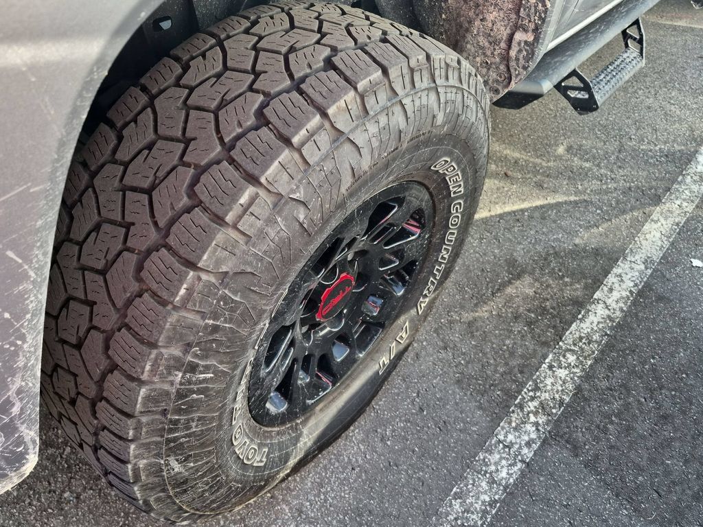 Used 2021 Toyota Tacoma TRD Sport AWD/4WD image 10