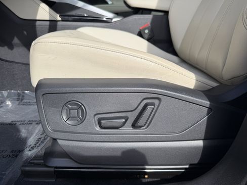 Used 2025 Audi Q5 Premium AWD/4WD image 35