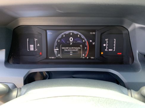 Used 2025 Toyota 4Runner SR5 AWD/4WD image 16