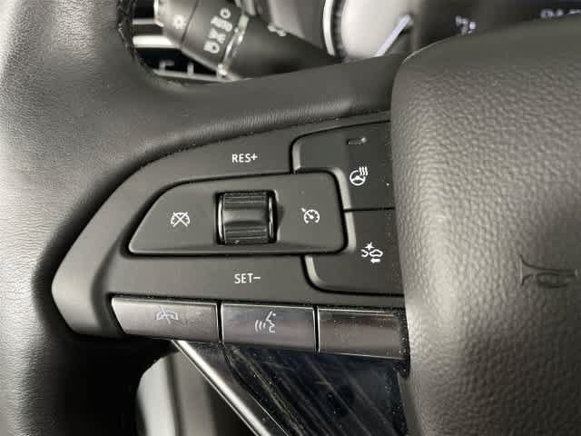 Used 2024 Cadillac XT6 Premium Luxury w/ LPO, Floor Liner Package AWD/4WD image 35