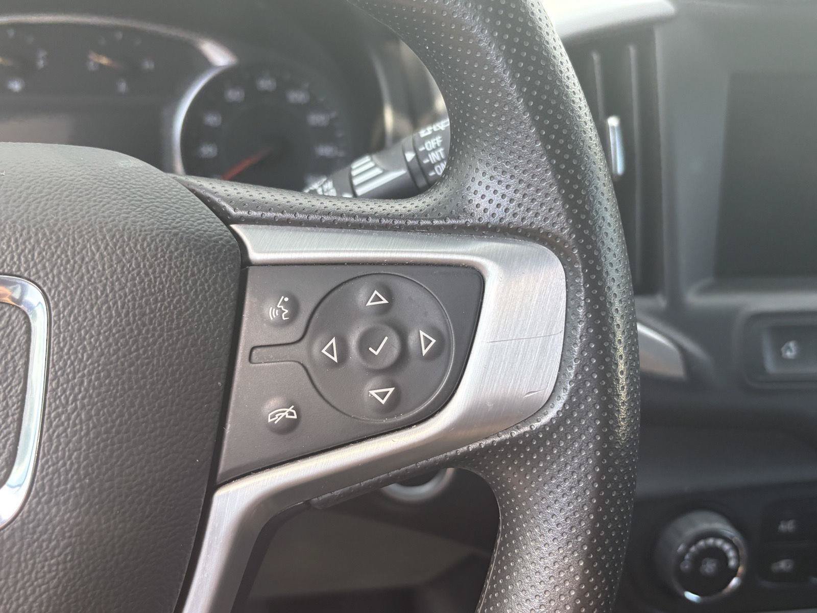 Used 2024 GMC Terrain SLE AWD/4WD image 10