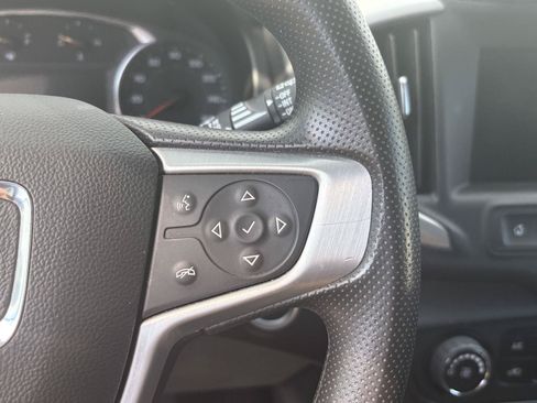 Used 2024 GMC Terrain SLE AWD/4WD image 10