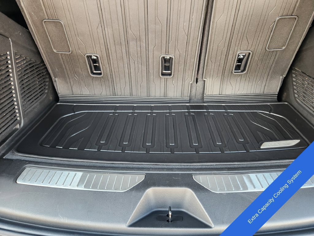 Used 2025 GMC Yukon Denali Ultimate w/ LPO, Floor Liner Package AWD/4WD image 40