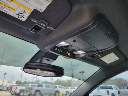 Used 2022 Chevrolet Equinox RS w/ RS Leather Package image 23