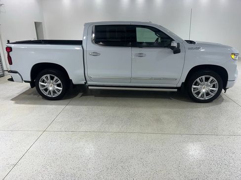 Used 2026 Chevrolet Silverado 1500 High Country AWD/4WD image 6