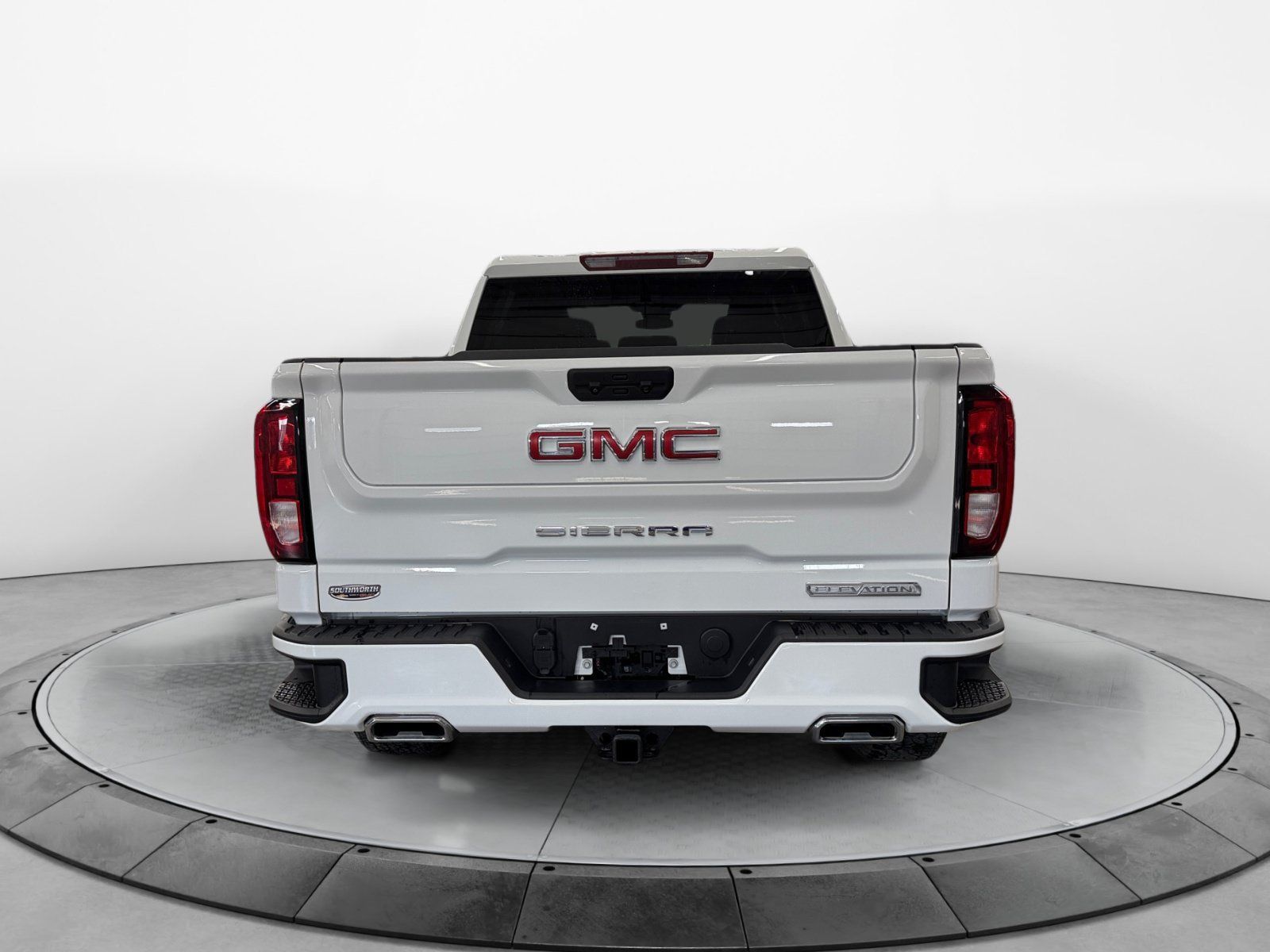 Used 2024 GMC Sierra 1500 Elevation w/ X31 Off-Road Package AWD/4WD image 6