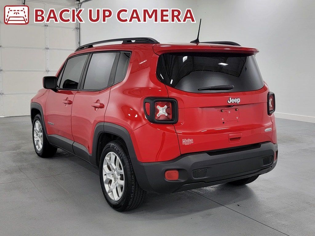 Used 2018 Jeep Renegade Latitude FWD image 6