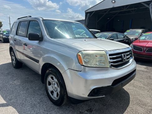Used 2015 Honda Pilot LX image 3