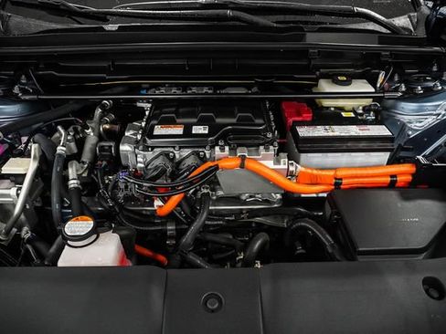 Used 2023 Lexus RZ 450e Premium w/ Accessory Package (Z1) image 27