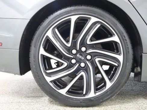 Used 2020 Lincoln MKZ Reserve w/ Luxury Package AWD/4WD image 24