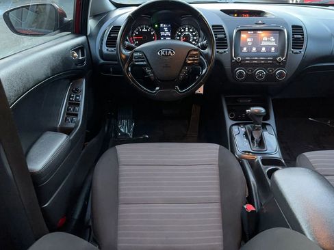 Used 2018 Kia Forte S image 18