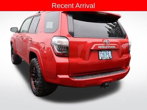 Used 2019 Toyota 4Runner SR5 image 3