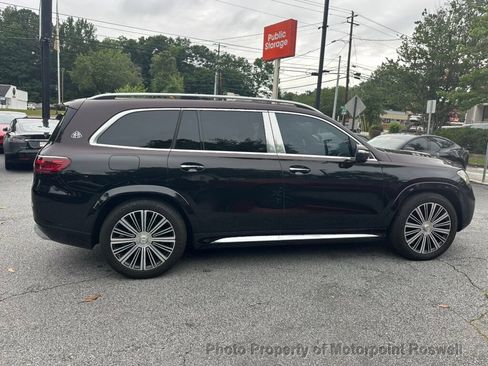 Used 2024 Mercedes-Benz Maybach GLS 600 4MATIC image 5