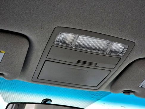 Used 2011 Toyota Camry LE image 24