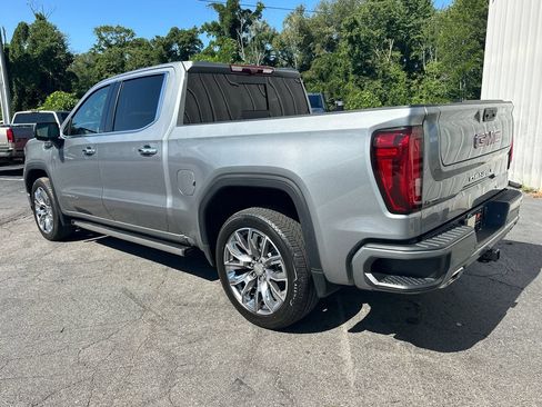 Used 2023 GMC Sierra 1500 Denali w/ Denali Reserve Package AWD/4WD image 8