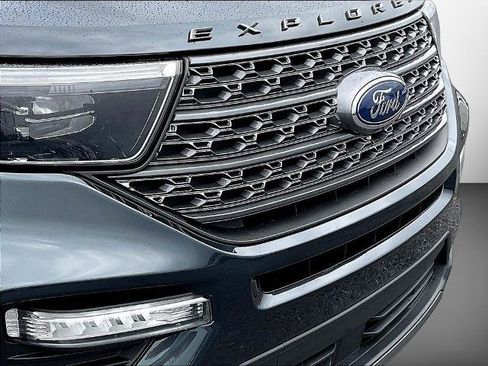 Certified 2023 Ford Explorer XLT w/ Equipment Group 202A AWD/4WD image 33
