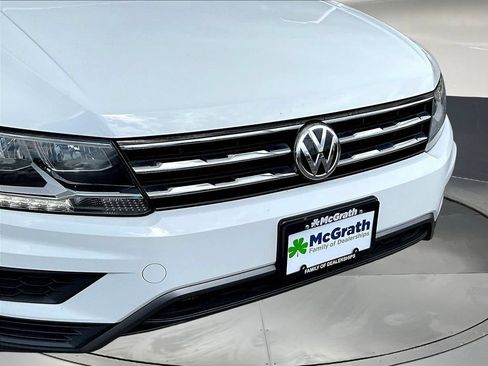 Used 2020 Volkswagen Tiguan SE w/ Panoramic Sunroof Package AWD/4WD image 36