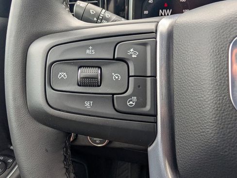 Used 2026 GMC Sierra 1500 SLT AWD/4WD image 23