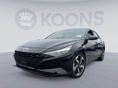Used 2023 Hyundai Elantra SEL w/ Convenience Package