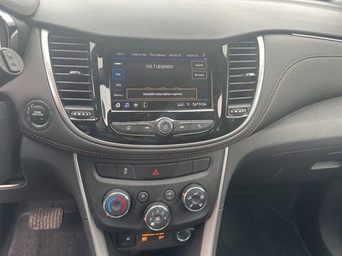Used 2022 Chevrolet Trax LT w/ Sport Edition AWD/4WD image 9