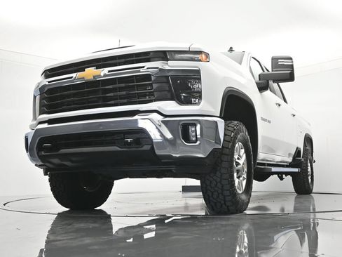 Certified 2025 Chevrolet Silverado 2500 LT w/ Convenience Package AWD/4WD image 38