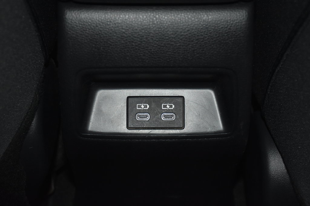 Used 2025 Toyota Corolla LE FWD image 25