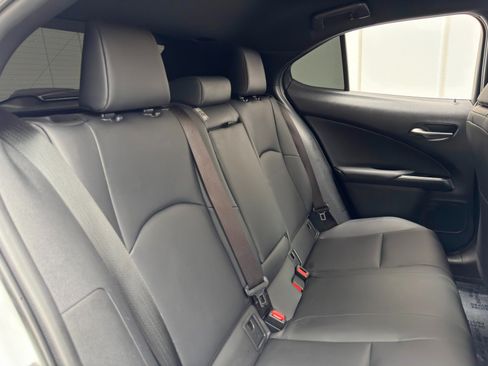 Used 2022 Lexus UX 200 w/ Accessory Package (Z2) FWD image 36
