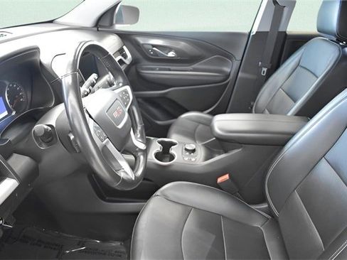 Used 2022 GMC Terrain SLT image 24