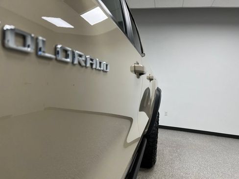 Used 2023 Chevrolet Colorado ZR2 w/ ZR2 Convenience Package III AWD/4WD image 13
