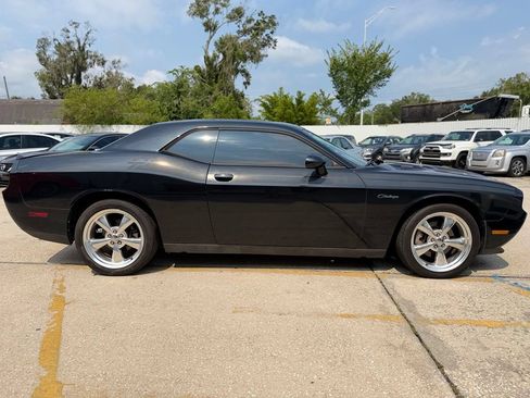 Used 2011 Dodge Challenger R/T RWD image 6