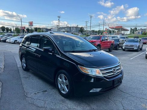Used 2011 Honda Odyssey Touring image 3