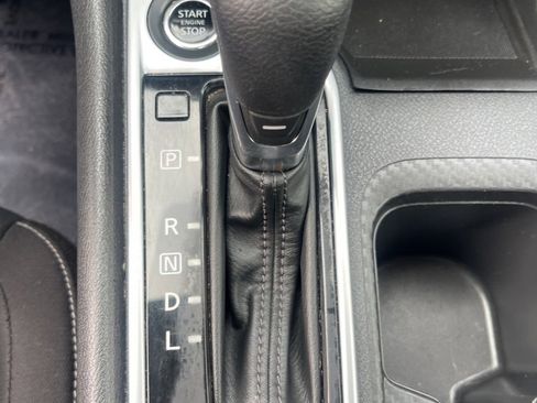 Certified 2022 Nissan Sentra SV image 17